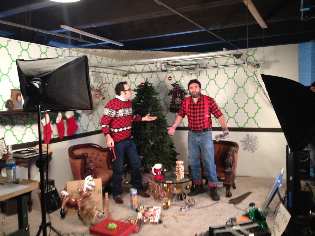 The Communitree live decorating event